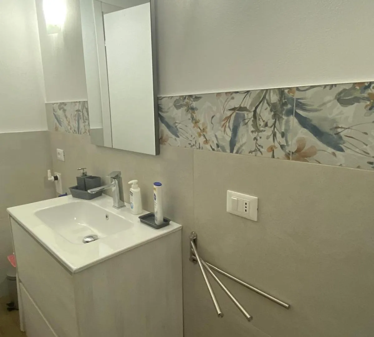 Good Vibe Room بادوفا بيت ضيافة